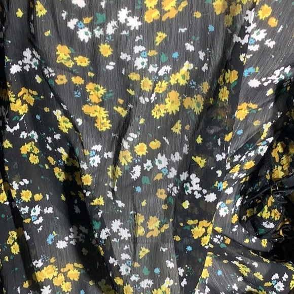 Express NEW -Sz M - cropped ruffled mock wrap shirt - balloon sleeves - dreamy - Picture 10 of 10